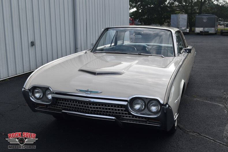1962 Ford Thunderbird