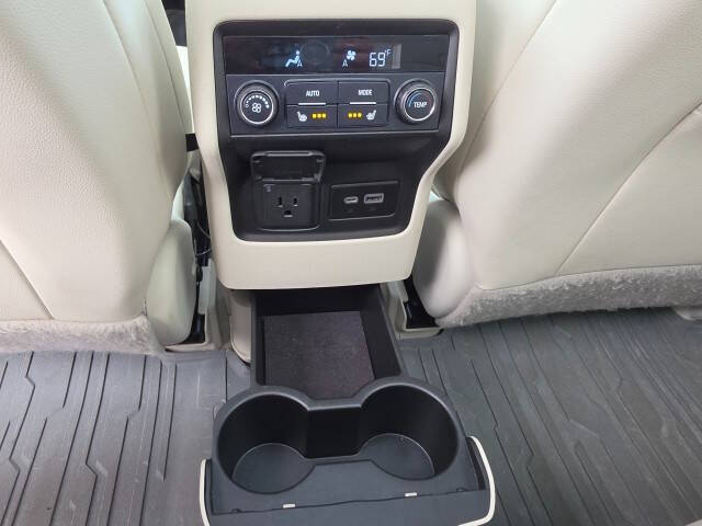 2020 GMC Acadia Denali - Photo 26