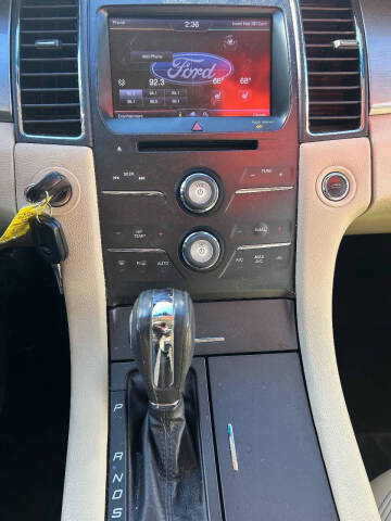 2014 Ford Taurus SEL