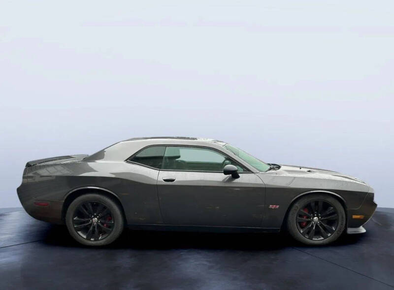 2014 Dodge Challenger SRT8