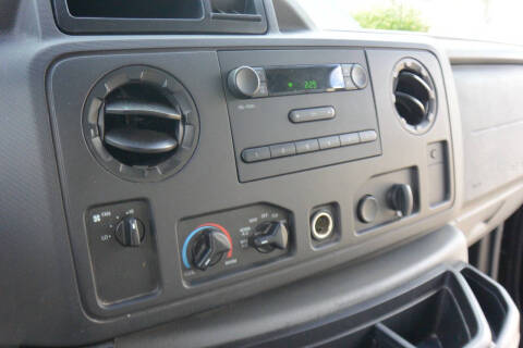 2010 Ford E-Series E-250