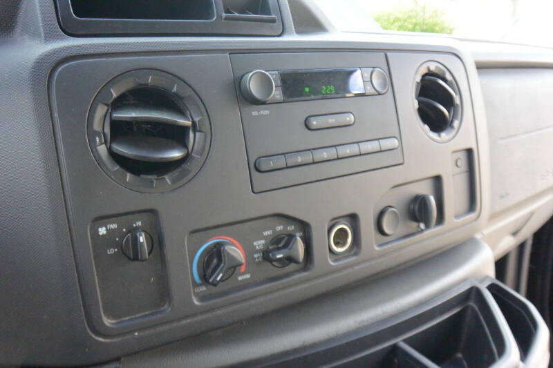 2010 Ford E-Series E-250