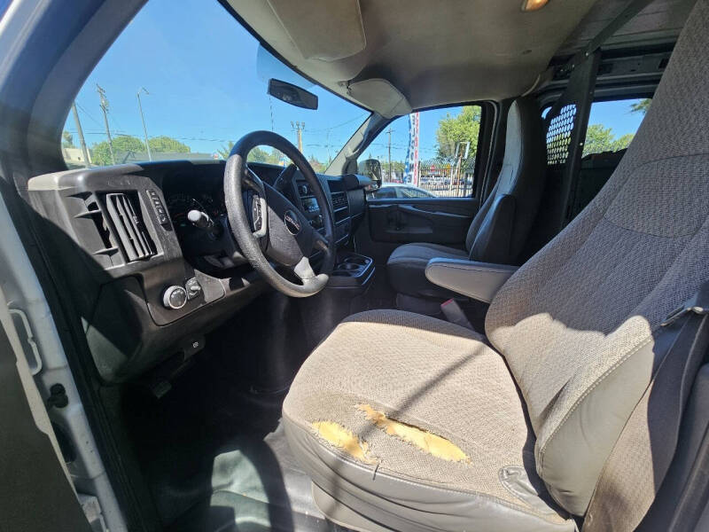 2014 GMC Savana 2500