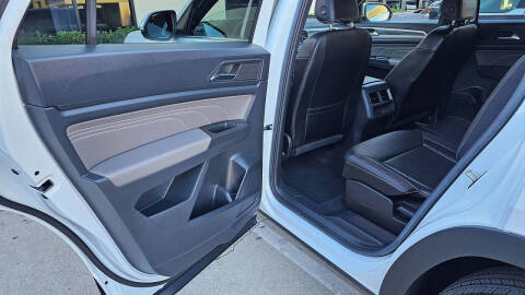 2023 Volkswagen Atlas Cross Sport SE