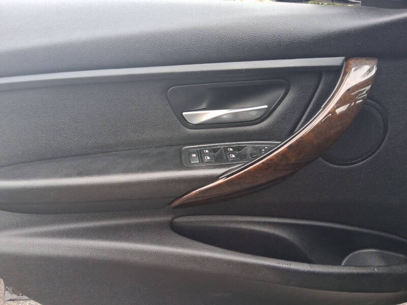 2015 BMW 3 Series 320i xDrive