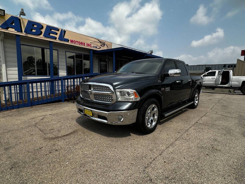 2017 RAM Ram 1500 Pickup Laramie's photo