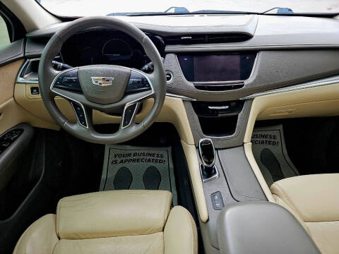 2017 Cadillac XT5 Premium Luxury