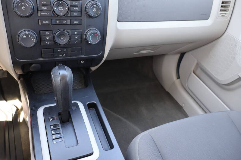 2011 Ford Escape XLS
