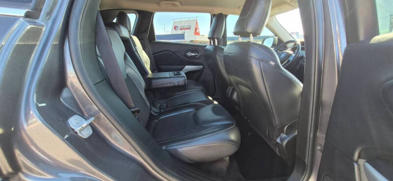 2018 Jeep Cherokee Latitude Plus