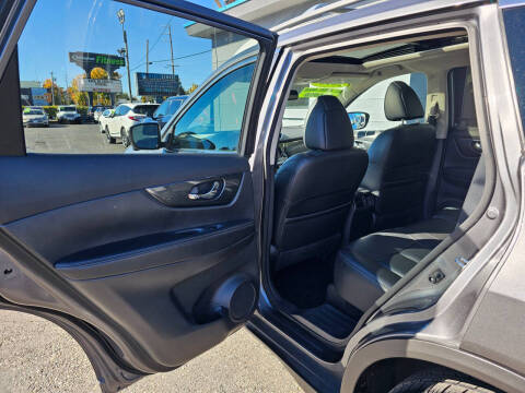 2016 Nissan Rogue SL