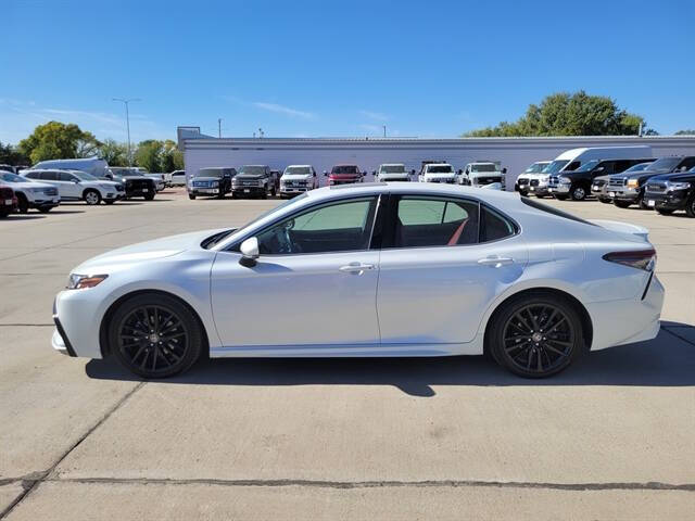 2023 Toyota Camry Hybrid XSE