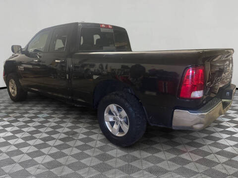 2016 RAM 1500 SLT