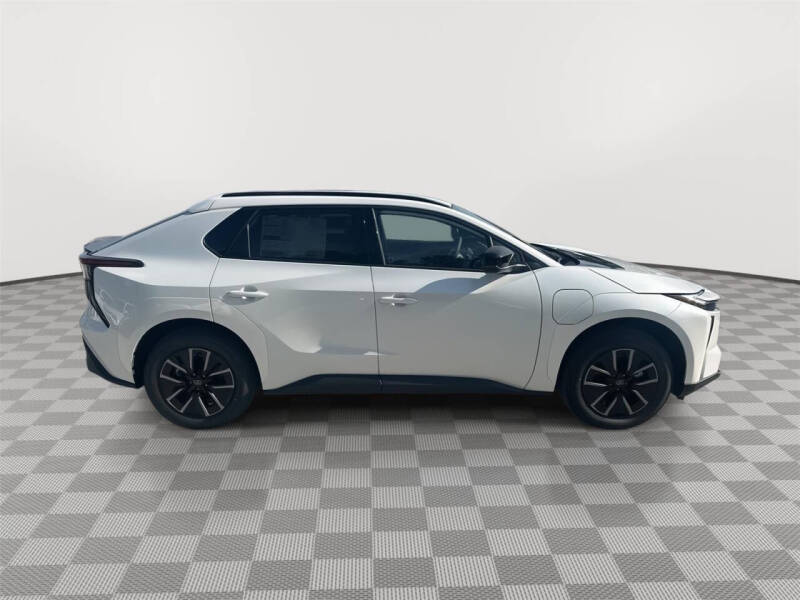 2026 Toyota bZ XLE Plus