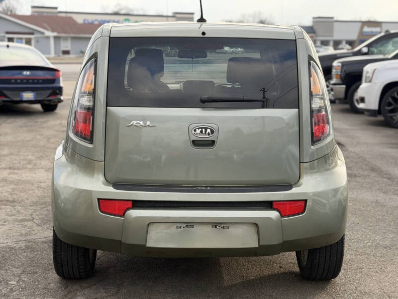 2011 Kia Soul +