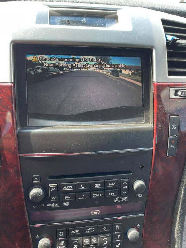 2011 Cadillac Escalade Luxury