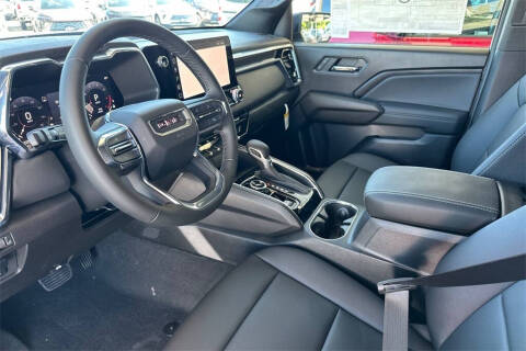 2025 GMC Canyon Elevation