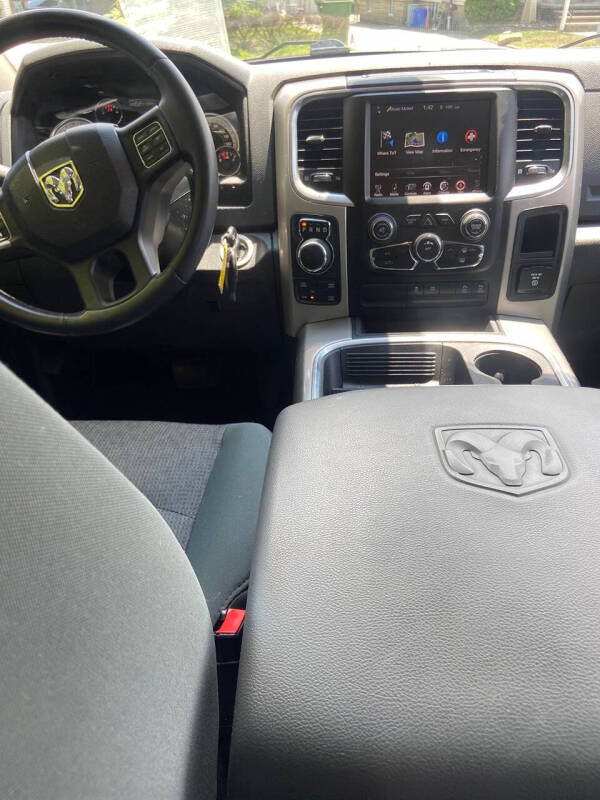 2016 RAM 1500 Big Horn