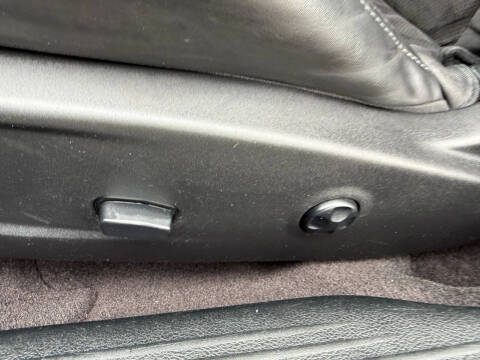 2017 Dodge Challenger 392 HEMI Scat Pack Shaker