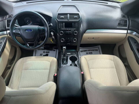 2016 Ford Explorer