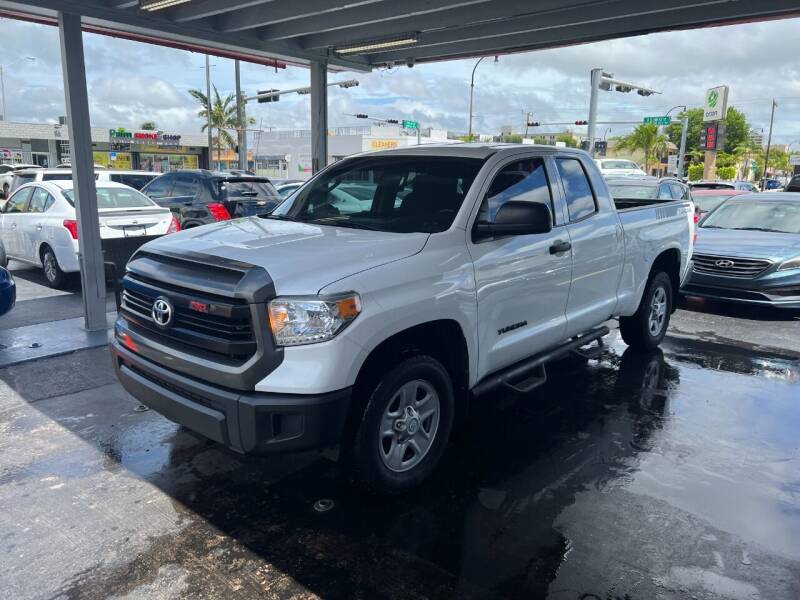 2017 Toyota Tundra for sale at American Auto Sales in Hialeah FL