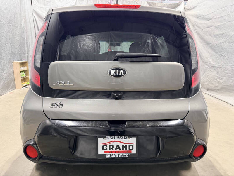 2016 Kia Soul +
