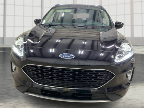 2020 Ford Escape Hybrid Titanium