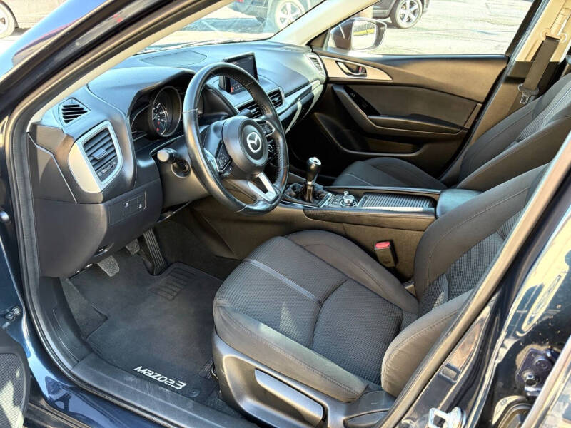 2017 Mazda MAZDA3 Sport