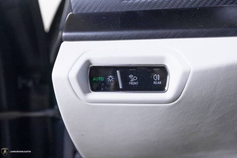 2024 Lamborghini Urus S