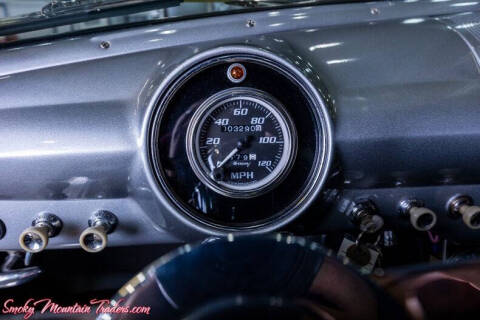 1950 Ford Custom Deluxe