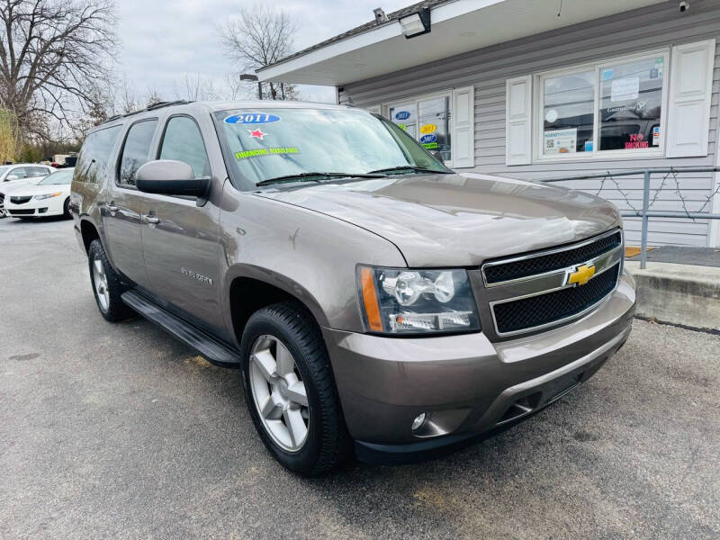 2011 Chevrolet Suburban LT photo 5