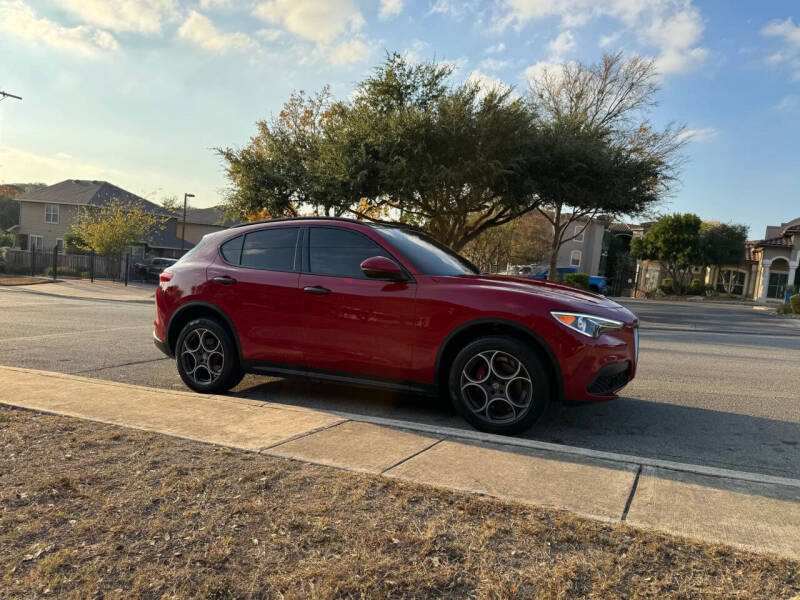 2019 Alfa Romeo Stelvio Sport