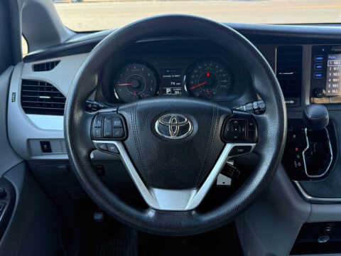 2017 Toyota Sienna
