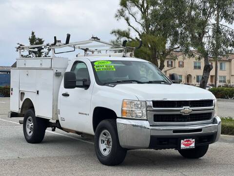 2007 Chevrolet Silverado 3500HD for sale at Esquivel Auto Depot Inc in Rialto CA