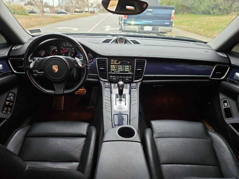 2014 Porsche Panamera 4