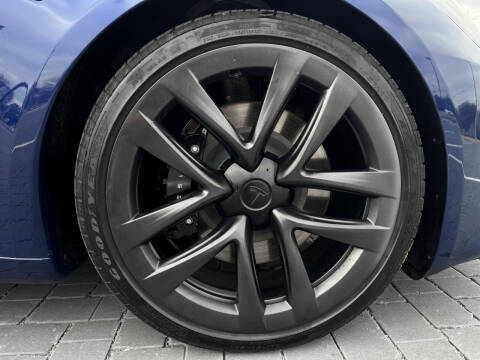 2023 Tesla Model S Standard Range