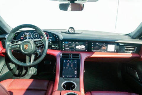 2020 Porsche Taycan Turbo