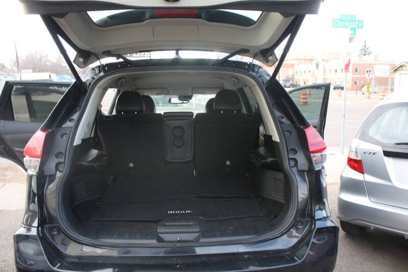 2018 Nissan Rogue SV