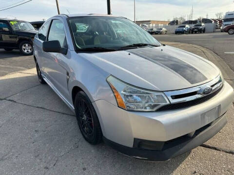 2008 Ford Focus for sale at RIVER AUTO SALES CORP in Maywood IL