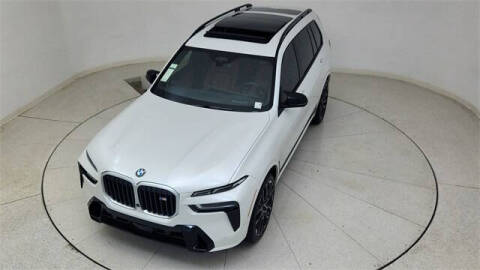 2025 BMW X7 M60i