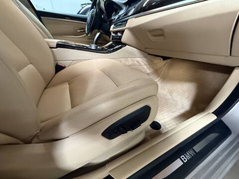 2014 BMW 5 Series 528i