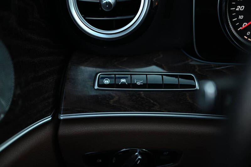 2018 Mercedes-Benz E-Class E 300