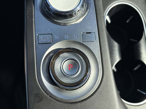 2025 Genesis GV70 2.5T Standard