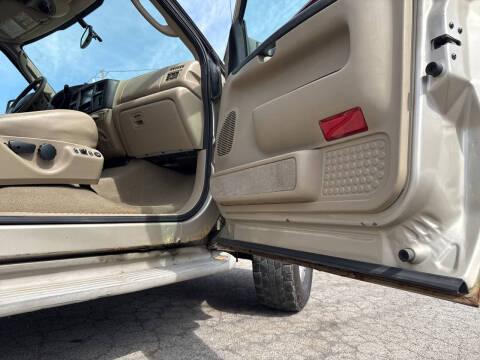 2005 Ford Excursion Limited