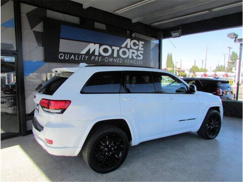 2018 Jeep Grand Cherokee Altitude