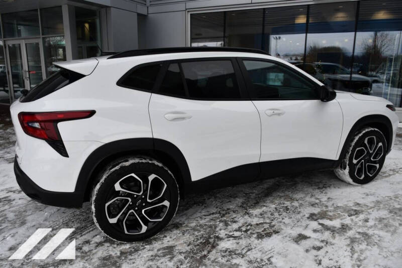 2024 Chevrolet Trax RS