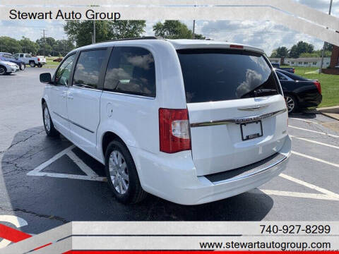 2014 Chrysler Town and Country Touring