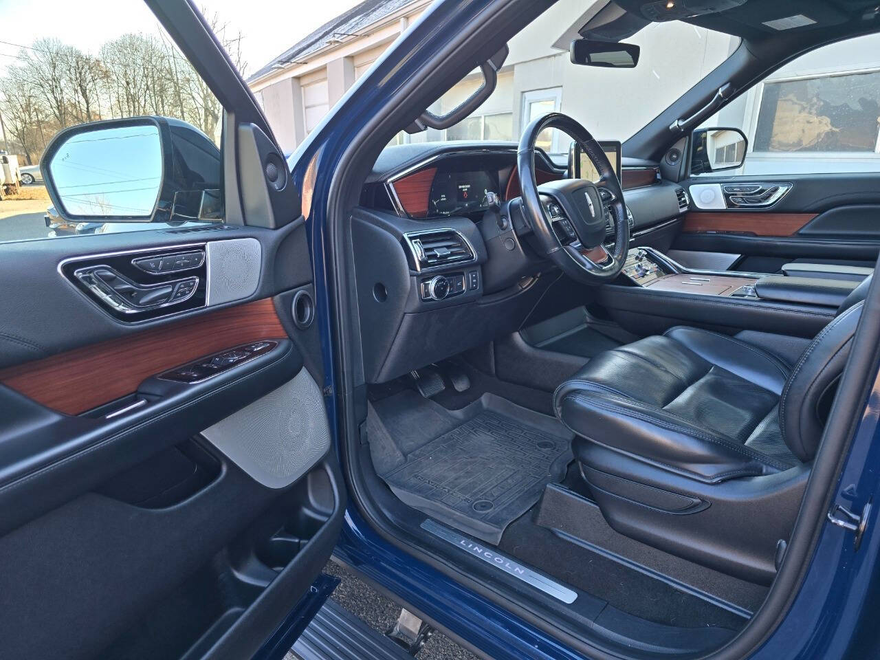 2020 Lincoln Navigator L for sale at Thompson Car and Truck in Baptistown, NJ