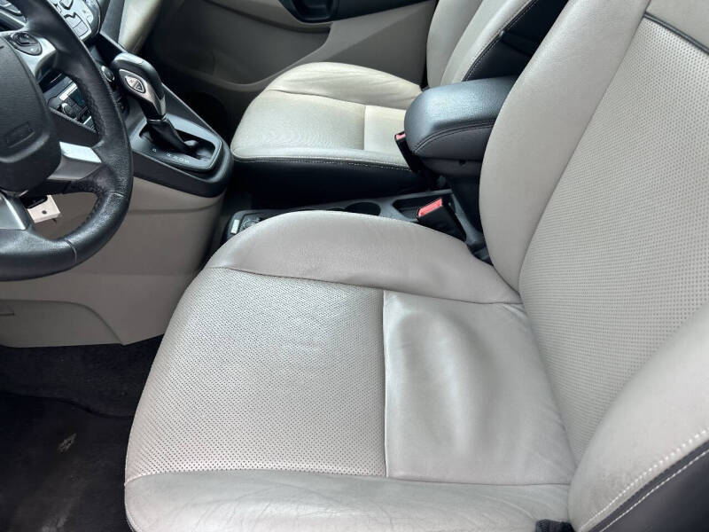 2014 Ford Transit Connect Titanium