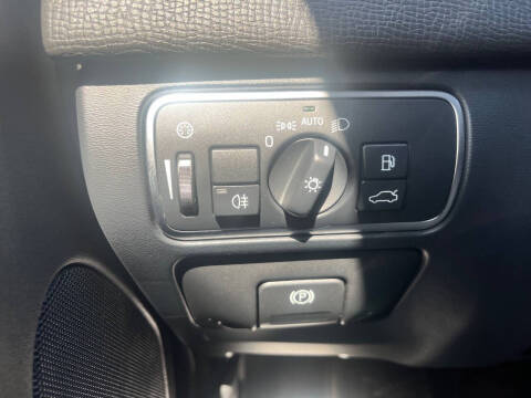 2017 Volvo XC60 T5 Inscription