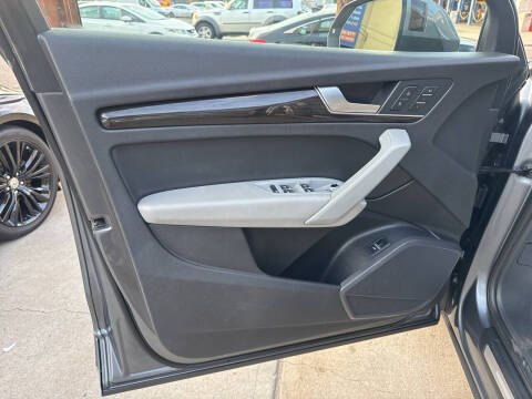 2018 Audi Q5 2.0T quattro Premium Plus